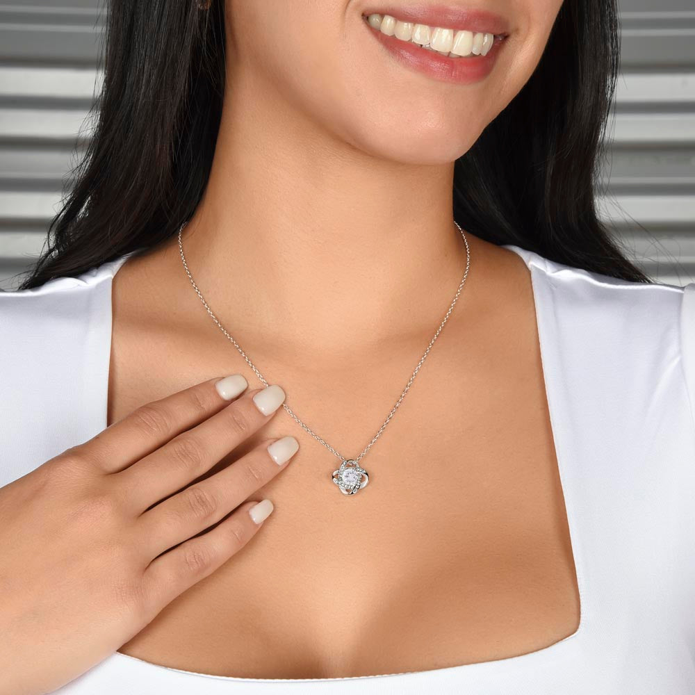 To My Daughter – Unbreakable Bond Necklace