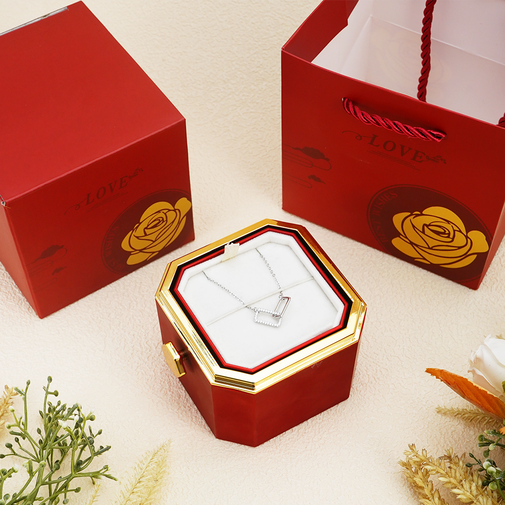 Eternal Rose Box - Interlocked necklace - Gold